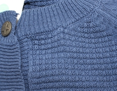 En Fant cardigan bering sea strik 2018 milkywalk